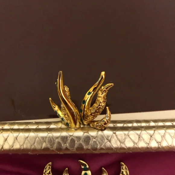 Coach Magenta "Flamed Heart" Clutch with Gold Accents; Tony Duquette; 2012 - Picture 3 of 14